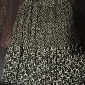Massimo Dutti olive green skirt women’s size medium